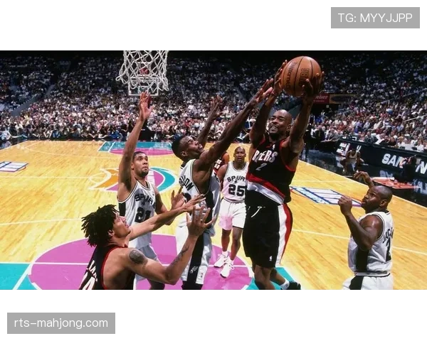 热火的防守体系分析：进攻效率第13，防守效率同样第13